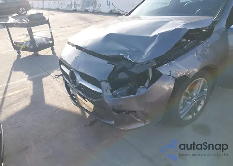 2020 Mercedes-Benz A 220 4Matic z USA, uszkodzony, nr VIN W1K3G4FB3LJ237577